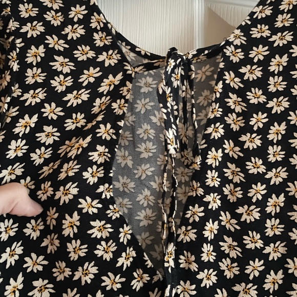 American Eagle High-Low Daisy Mini Dress - Picture 4 of 6